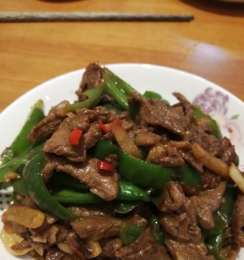 青椒炒卤水苦肠的做法是什么？如何确保味道鲜美？