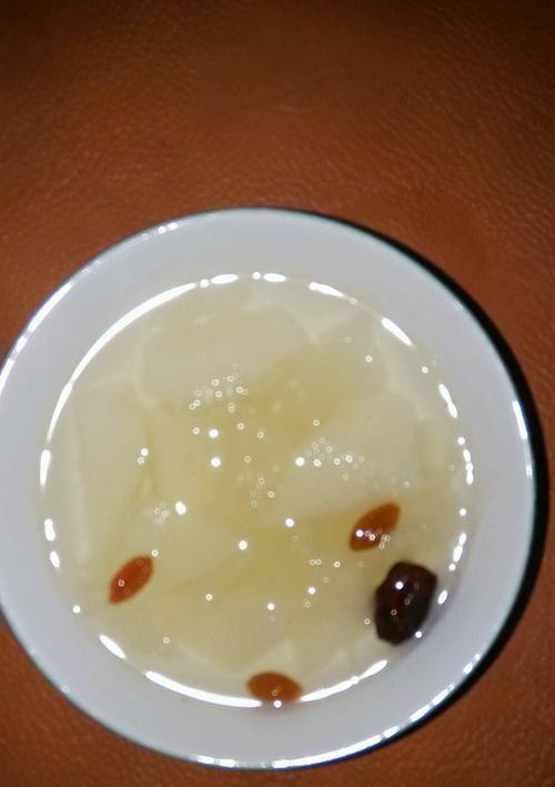 冰糖雪梨红枣汤怎么做？有哪些步骤和常见问题解答？