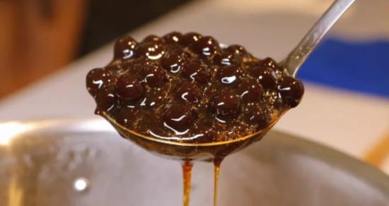 珍珠奶茶怎么做？在家自制珍珠奶茶的步骤是什么？