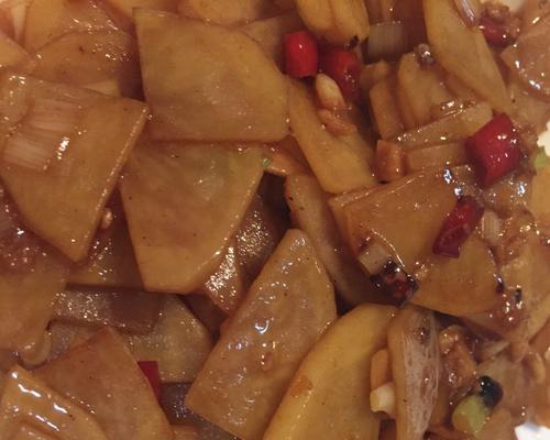 土豆片炒韭菜怎么做？步骤和技巧有哪些？