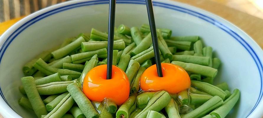 肉沫鸡蛋炒洋葱豆角怎么做？步骤和技巧有哪些？