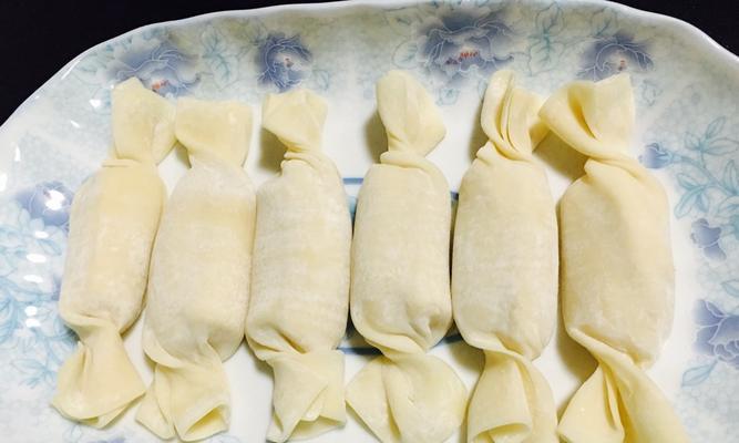 剩馄饨皮怎么变春卷？详细步骤和技巧是什么？