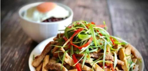 肉丝炒豆腐干怎么做？步骤和技巧有哪些？