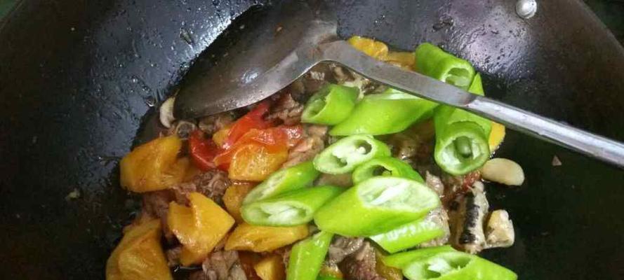 菠萝鸭肉怎么做？有哪些步骤和技巧？