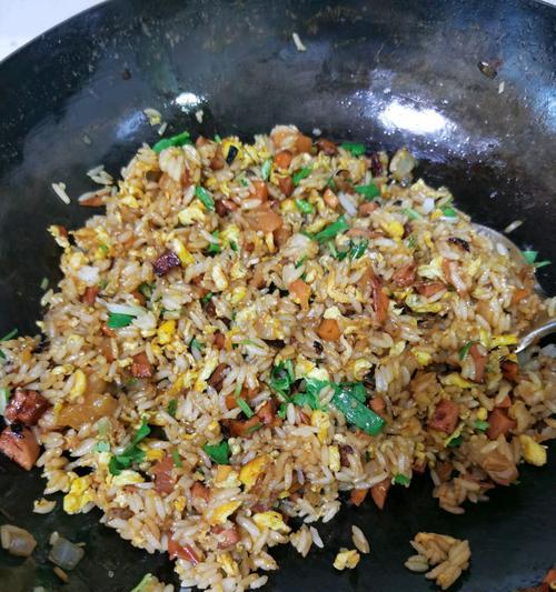 紫甘蓝蛋炒饭怎么做？有哪些步骤和技巧？