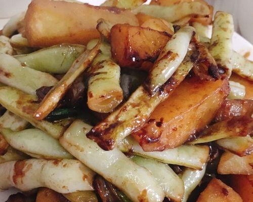 土豆葱香卤汁饭怎么做？步骤和技巧是什么？