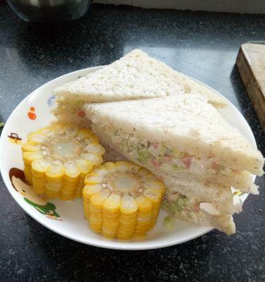 玉米三明治怎么做？步骤和材料有哪些？
