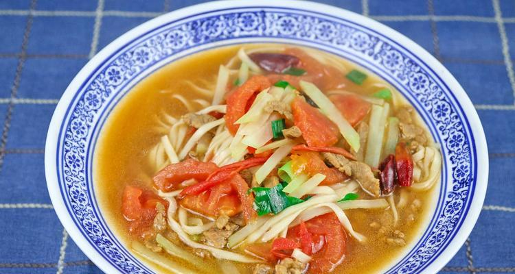 土豆面块汤怎么做？步骤和技巧有哪些？