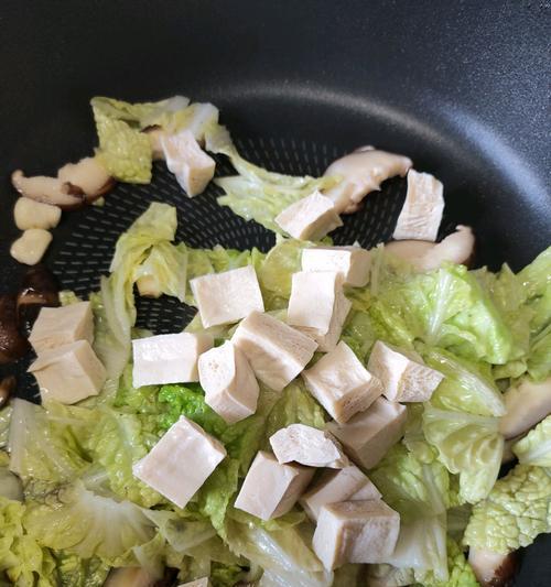 砂锅白菜冻豆腐怎么做？步骤和技巧有哪些？