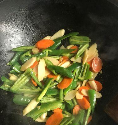 清炒胡萝卜山药怎么做？步骤和技巧有哪些？