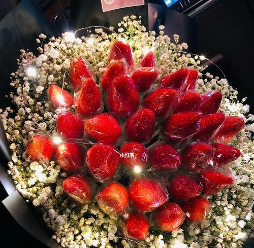 情人节草莓花束怎么做？步骤和技巧有哪些？