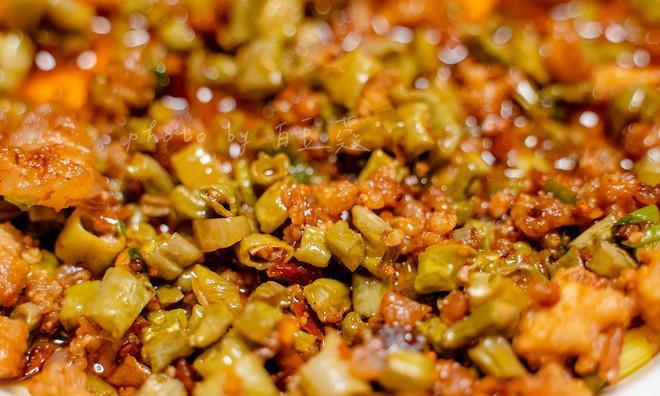 自制川味酸豆角怎么做？有哪些步骤和技巧？