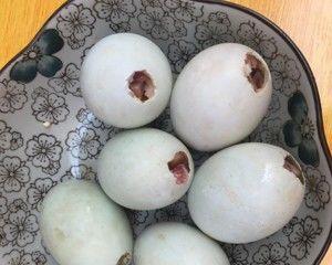 咸蛋糯米怎么做？步骤和技巧有哪些？