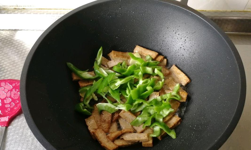 青椒炒豆干的做法是什么？步骤详解如何做？