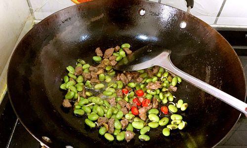 榨菜丁炒小青豆怎么做？步骤和技巧有哪些？