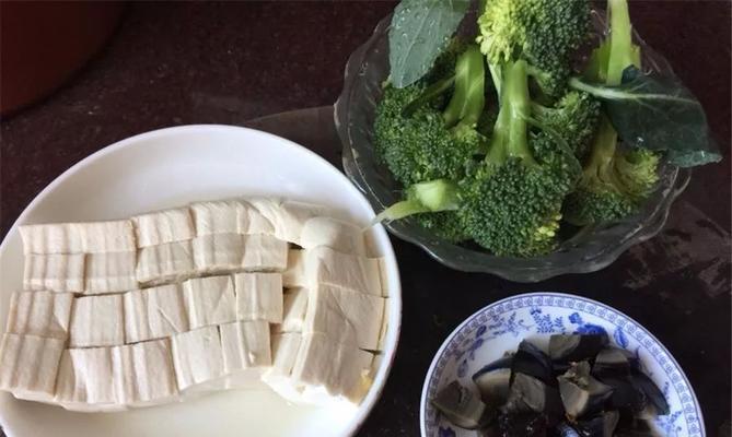 三色西兰花绣球怎么做？步骤和技巧是什么？