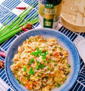 彩色蛋炒饭怎么做？有哪些步骤和技巧？