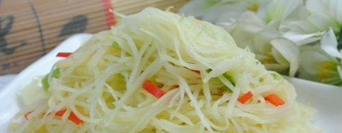 手撕包菜八宝蛋怎么做？步骤和技巧有哪些？