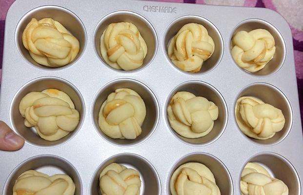 爱心小面包的做法是什么？如何在家轻松制作？