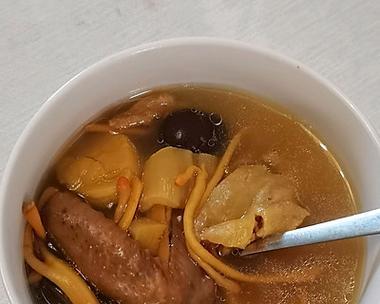 滋补鸽子汤怎么做？有哪些步骤和技巧？