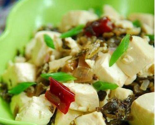 肉片鲜茄炖豆腐的做法是什么？步骤详解如何做？