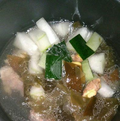 白瓜肉沫汤怎么做？有哪些步骤和技巧？