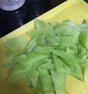 肉末炒莴笋片怎么做？步骤详解和常见问题解答？