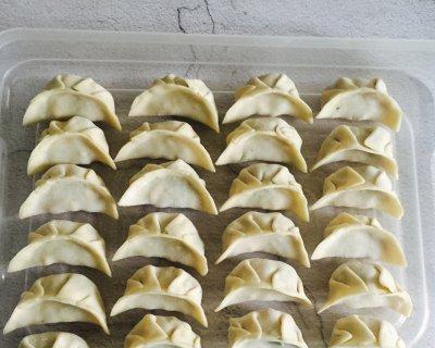 猪肉芹菜馅饺子怎么做？步骤和技巧有哪些？