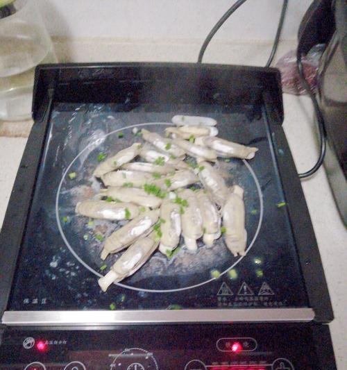 铁板蛏子怎么做才好吃？详细步骤和技巧是什么？