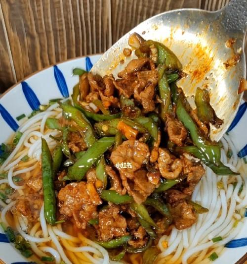 肉丝炒面条怎么做？详细步骤和技巧是什么？