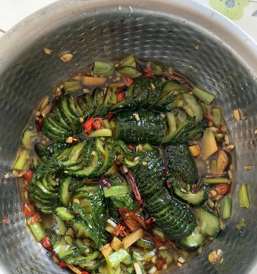 糖醋蓑衣黄瓜怎么做？详细步骤和技巧是什么？