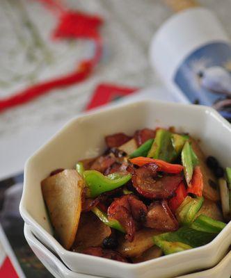 土豆腊肉炒苦瓜怎么做？步骤和技巧有哪些？