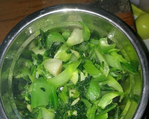 烧猪骨淡菜芥菜粥怎么做？步骤和技巧有哪些？