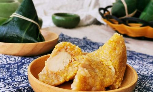 青酱燻鸡肉粽的做法是什么？如何在家自制美味的青酱燻鸡肉粽？