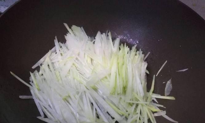 爽口苤蓝怎么做？爽口苤蓝的家常做法有哪些？