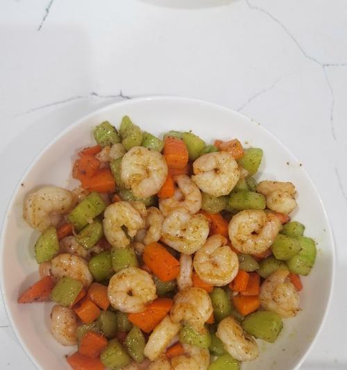 青瓜拌虾仁的做法是什么？如何快速制作美味的青瓜拌虾仁？