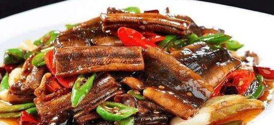 清炖鳝鱼的做法（教你轻松掌握的家常菜）