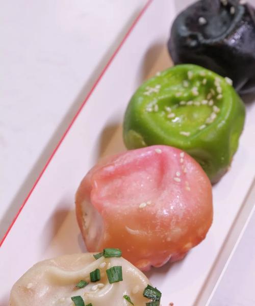 美味的彩虹包子制作方法（手把手教您制作彩虹包子）