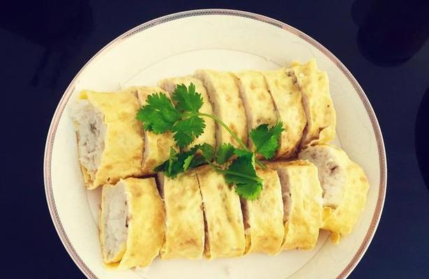 美味又健康，白菜鸡腿鲜虾卷的做法（健康的鲜虾卷）