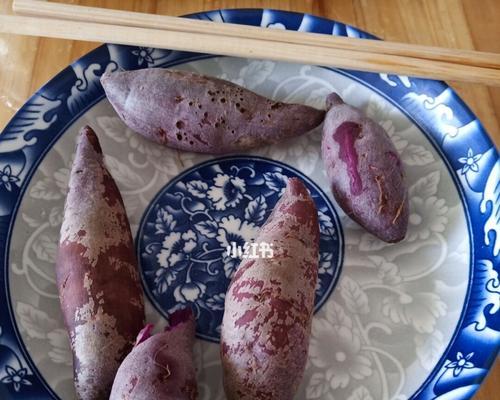 紫薯雪耳鹌鹑蛋甜汤的做法（营养又美味）