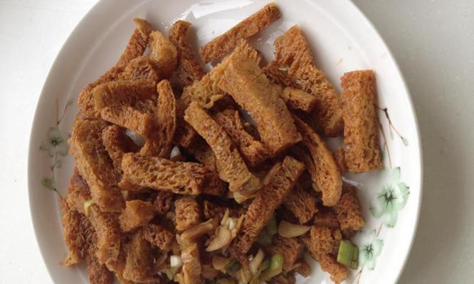 糖醋绿豆芽面筋怎么做？步骤和技巧有哪些？