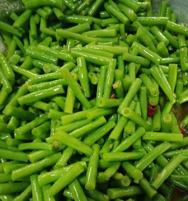 蒜蓉豇豆怎么做？步骤和技巧有哪些？