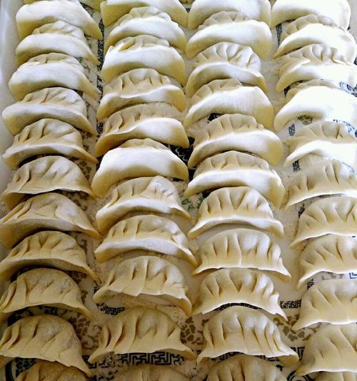 猪肉韭菜手工饺子怎么做？步骤和技巧有哪些？