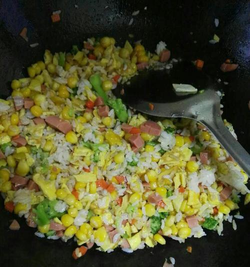 手残党必学的蛋炒饭的做法？如何做出美味又简单的蛋炒饭？