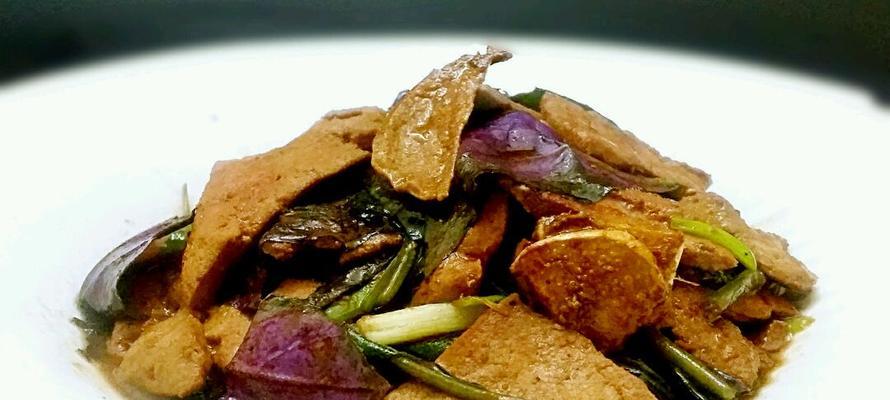 猪肝炒血皮菜怎么做？步骤和技巧是什么？