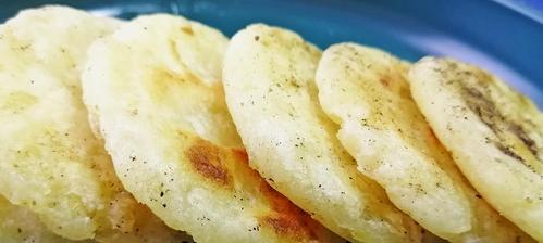 土豆泥煎饼怎么做？有哪些简单易学的步骤？