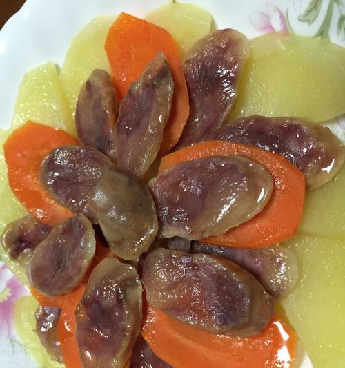 土豆夹心香肠串怎么做？步骤和技巧有哪些？