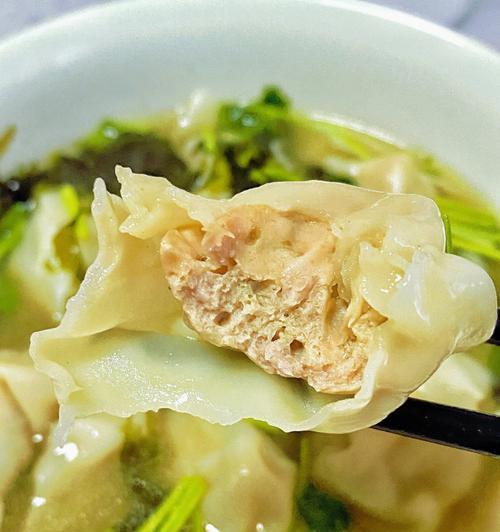 色香味俱佳的彩色馄炖做法（简单易学）