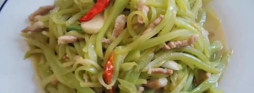 清炒莴苣莴笋，清新口感健康美味（教你如何简单易学）